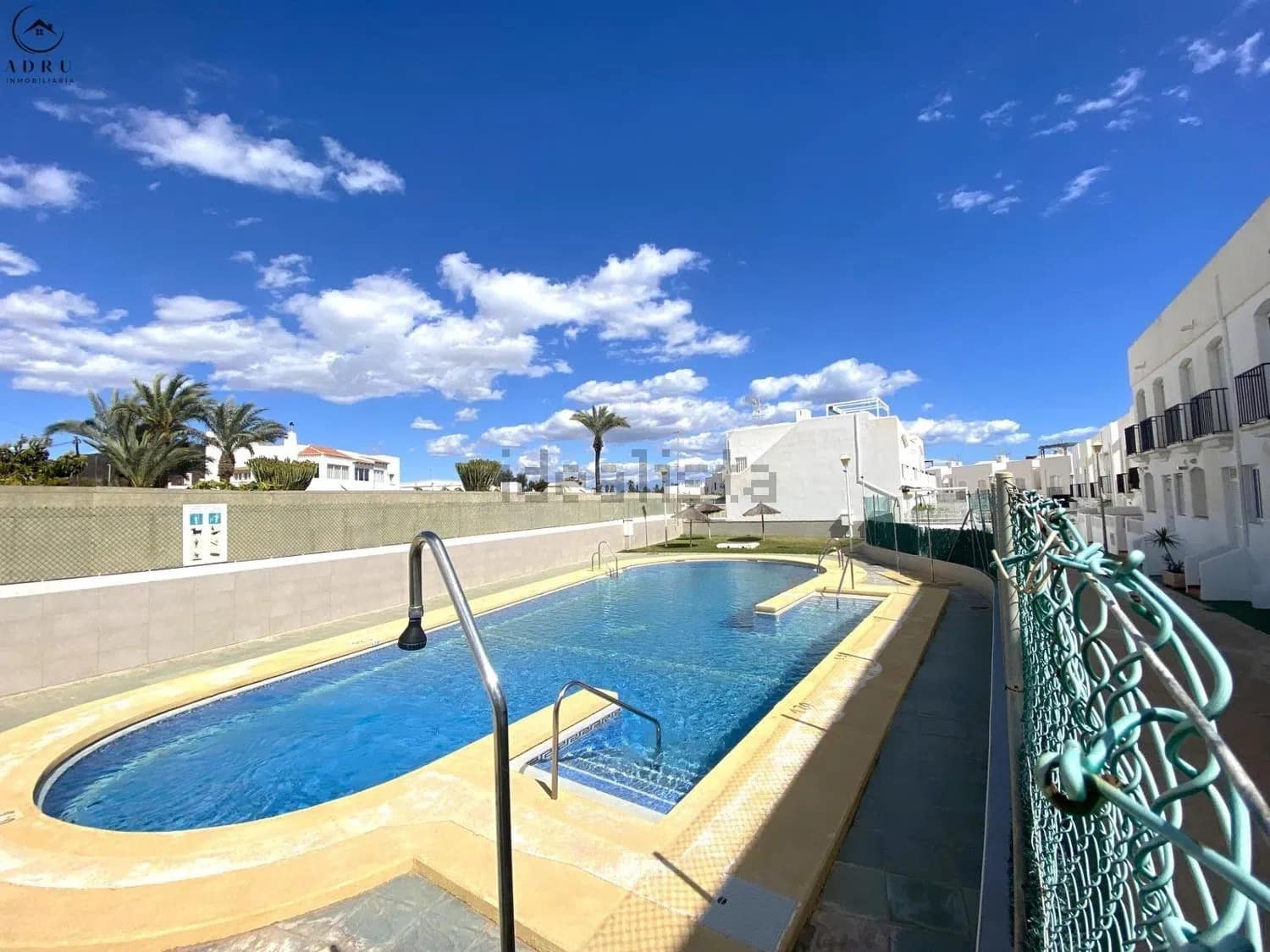 2 Zimmer Strandapartment zu vermieten in Mojacar mit Pool - 950 € (Ref: 9221297)