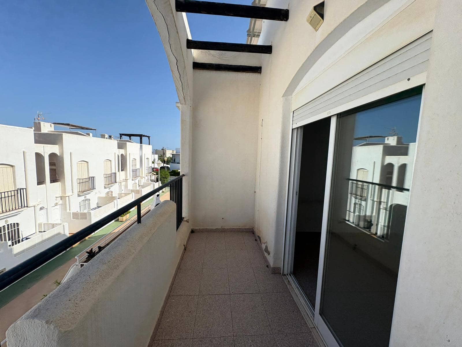 2 Zimmer Strandapartment zu vermieten in Mojacar mit Pool - 950 € (Ref: 9221297)