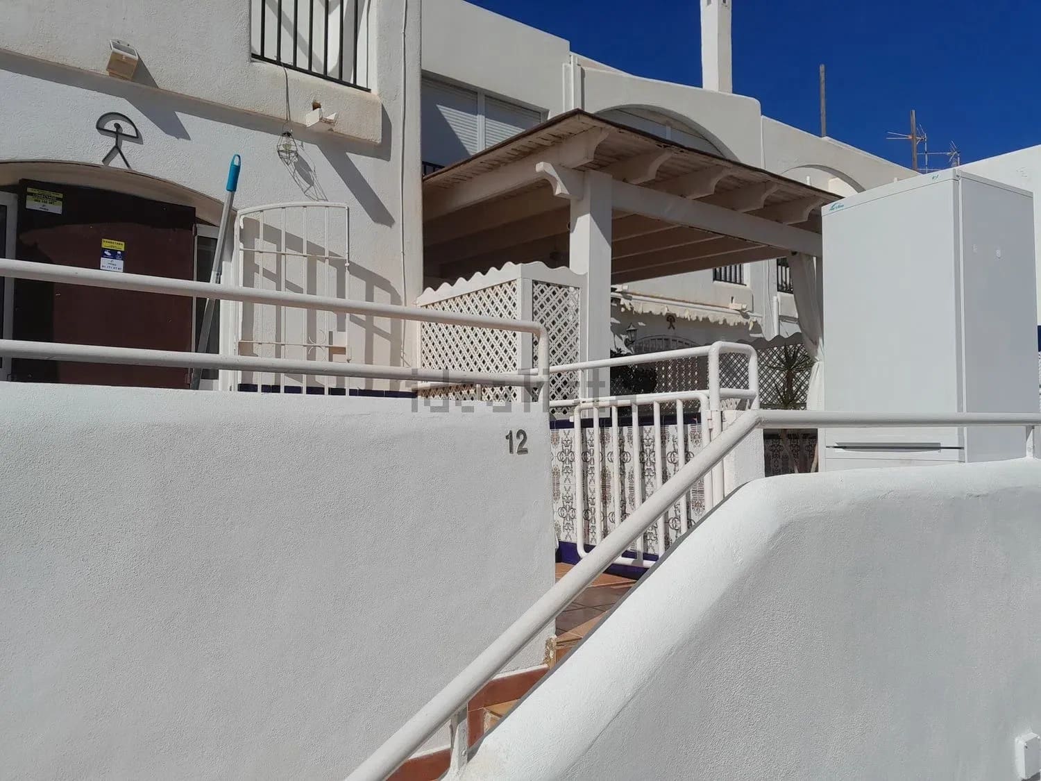 2 Zimmer Strandapartment zu vermieten in Mojacar mit Pool - 950 € (Ref: 9221297)