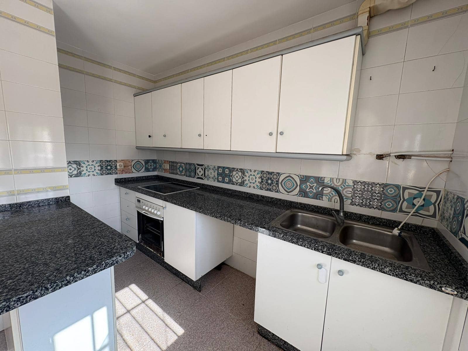 2 Zimmer Strandapartment zu vermieten in Mojacar mit Pool - 950 € (Ref: 9221297)