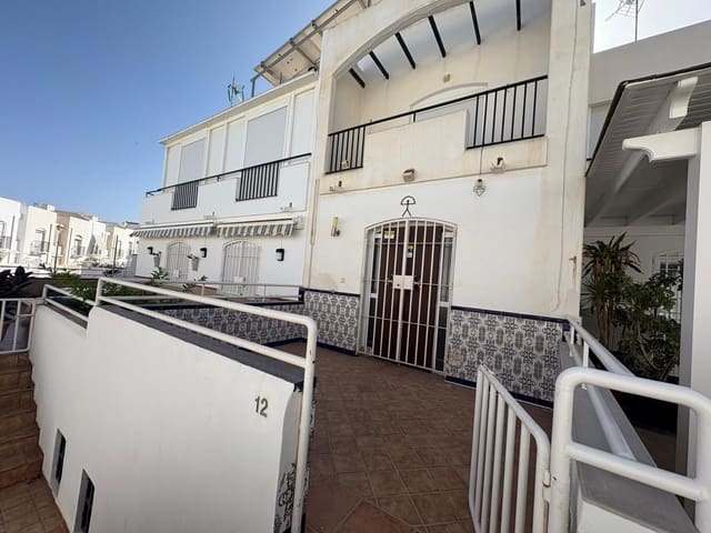 2 bedroom Beach Apartment for rent in Mojácar with pool - € 950 (Ref: 9221297)