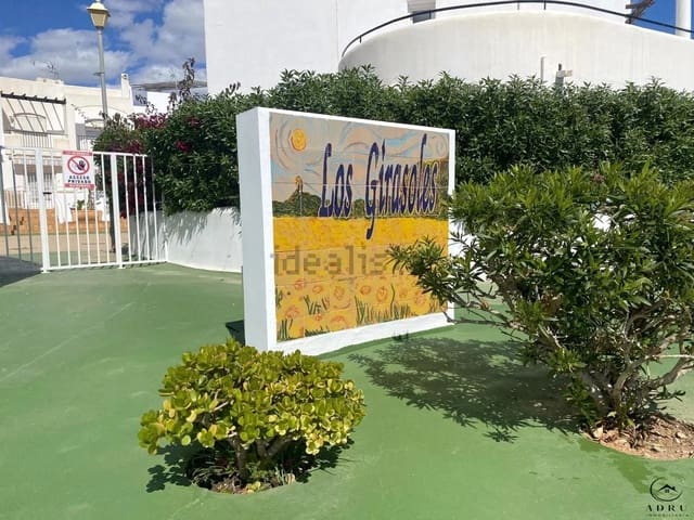 2 bedroom Beach Apartment for rent in Mojácar with pool - € 950 (Ref: 9221297)