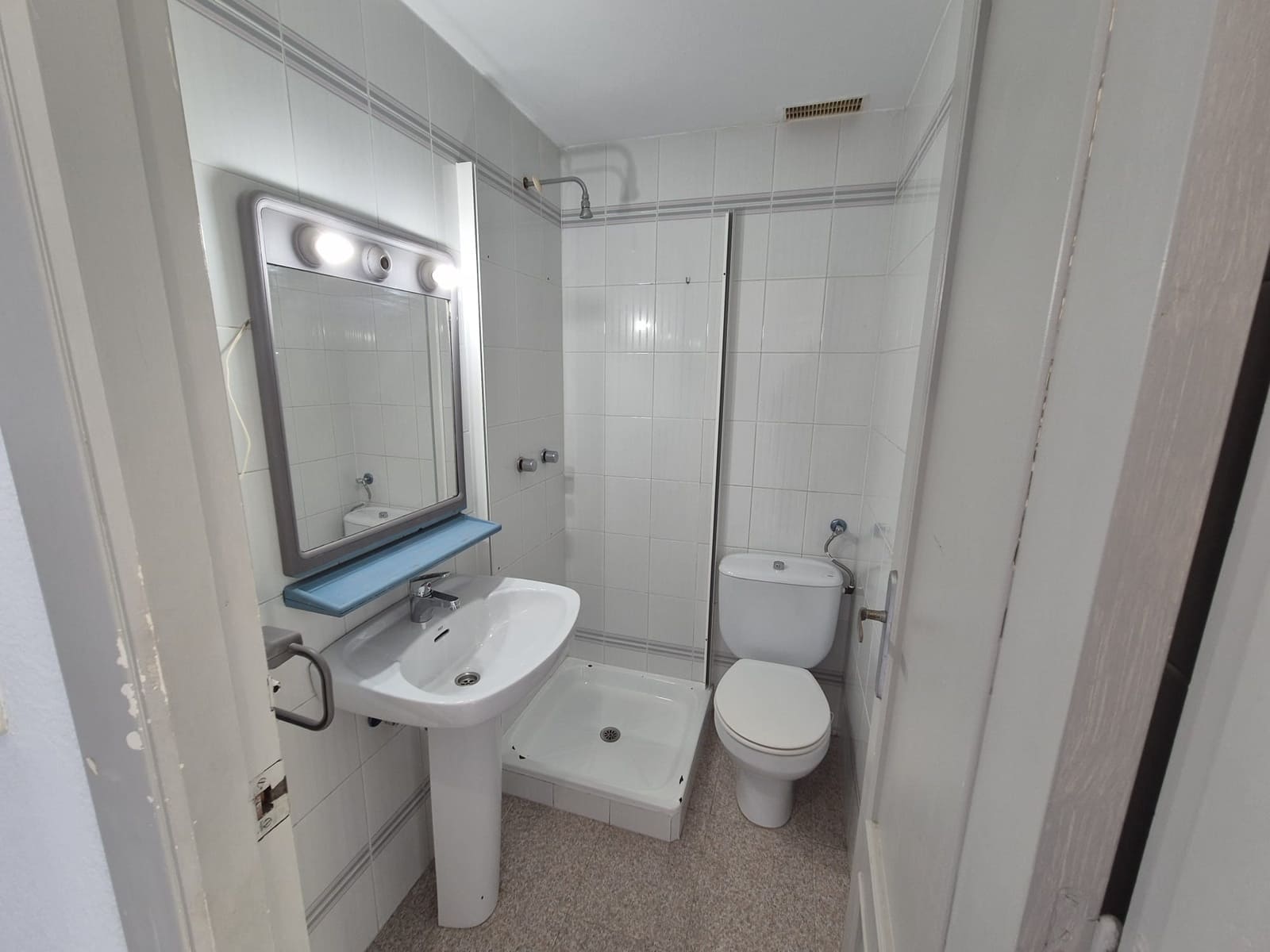 2 Zimmer Strandapartment zu vermieten in Mojacar mit Pool - 950 € (Ref: 9221297)