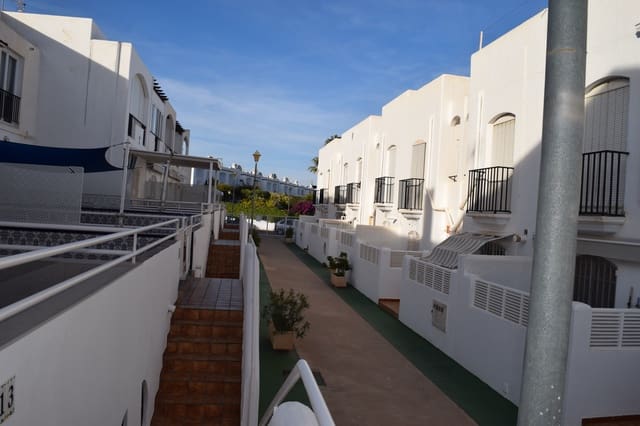 2 bedroom Beach Apartment for rent in Mojácar with pool - € 950 (Ref: 9221297)