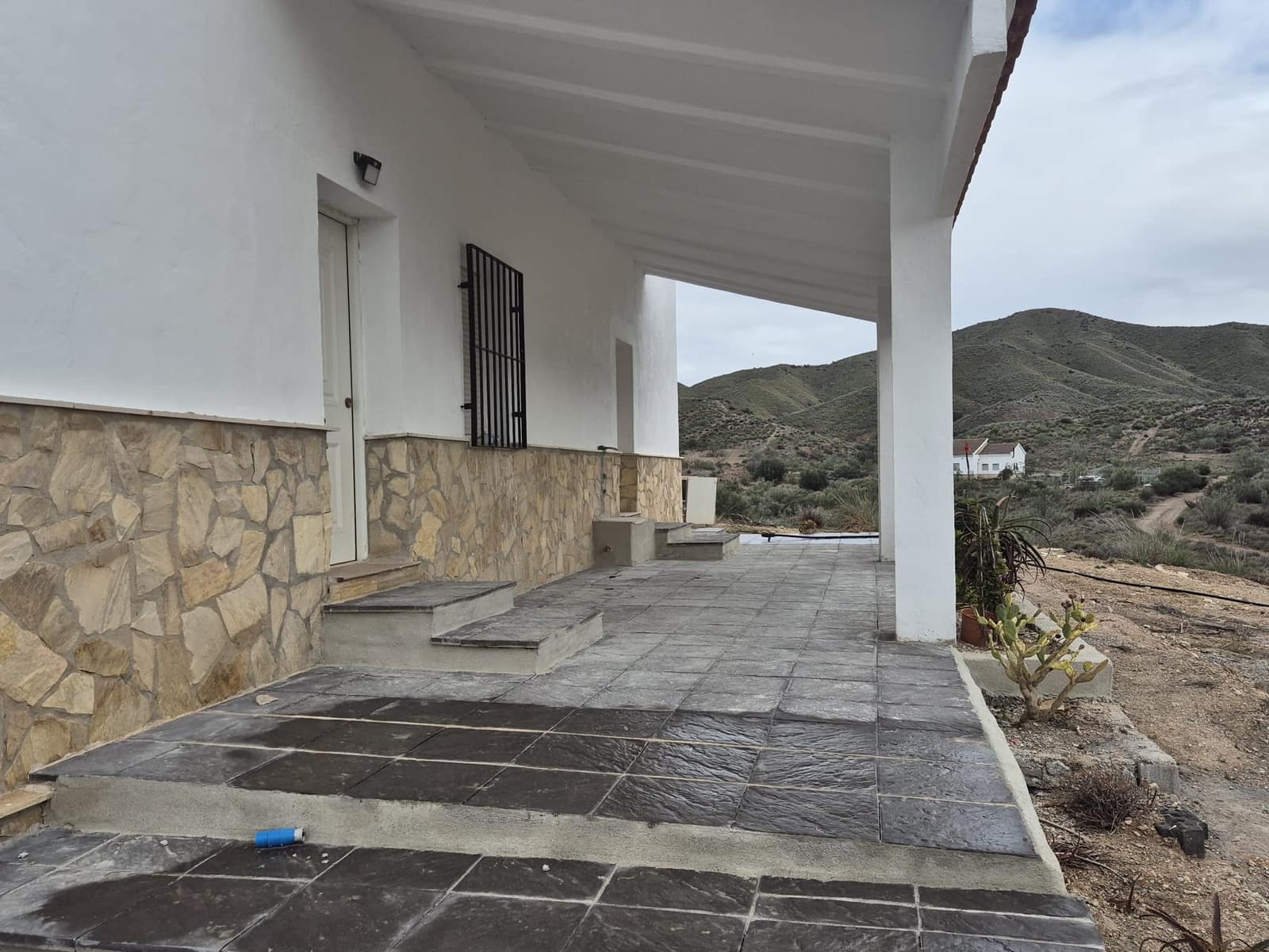 3 soveværelse Finca/Landehus til leje i Almeria by - € 1.100 (Ref: 9331263)