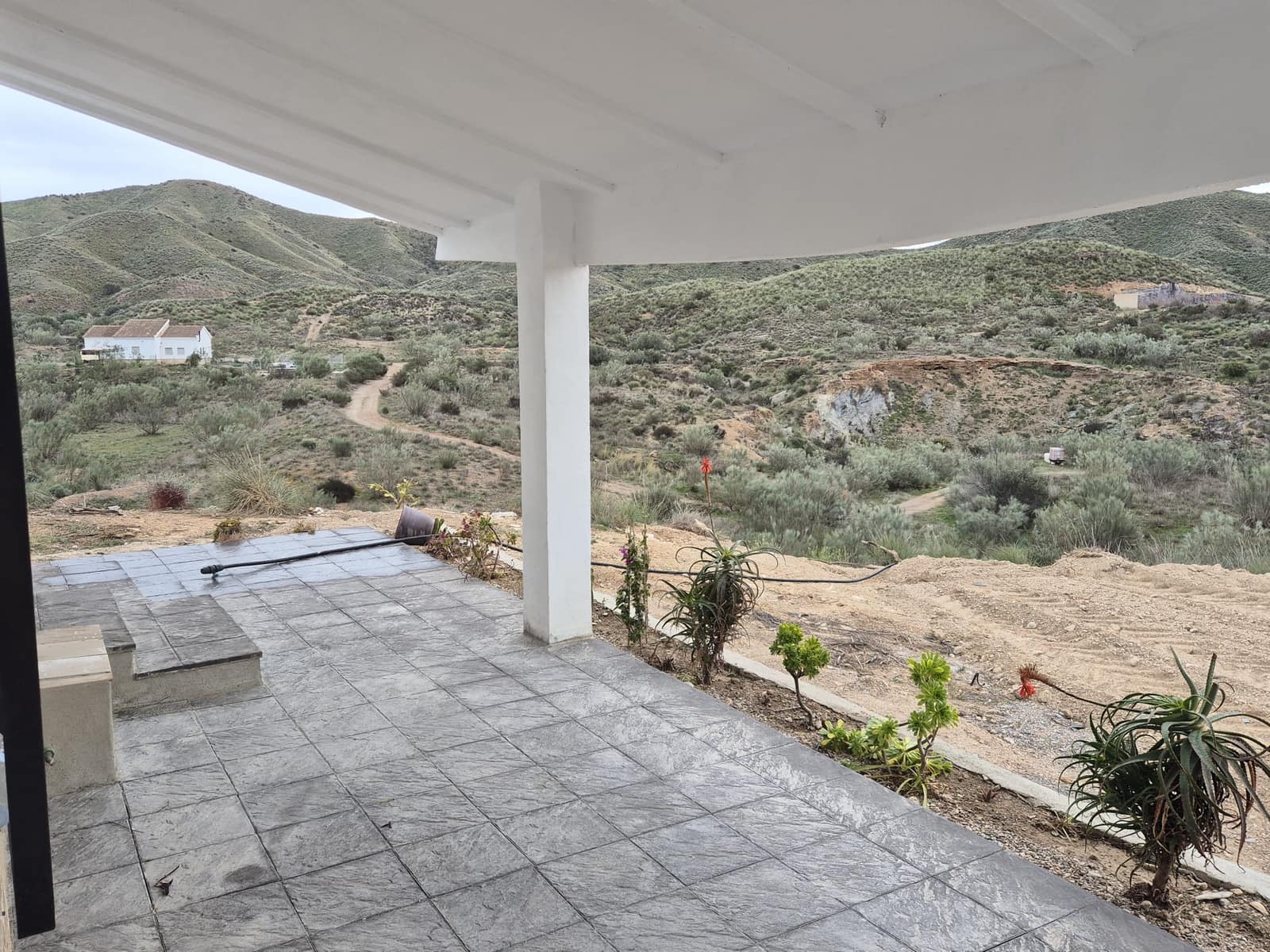 3 soveværelse Finca/Landehus til leje i Almeria by - € 1.100 (Ref: 9331263)