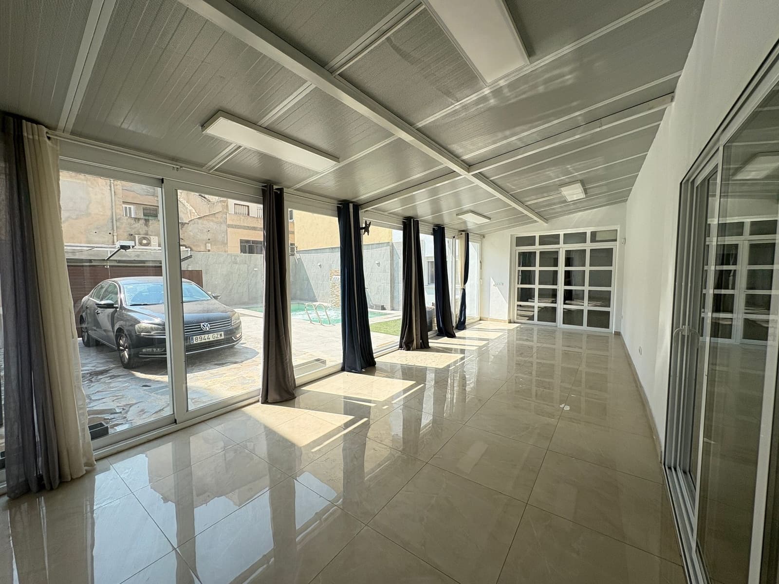 3 sovrum Hus att hyra i Almeria stad med pool garage - 1 500 € (Ref: 9349759)