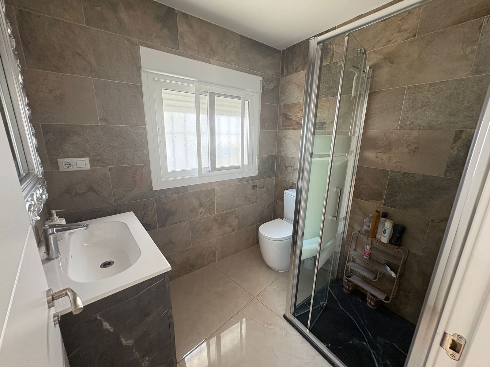 3 sovrum Hus att hyra i Almeria stad med pool garage - 1 500 € (Ref: 9349759)