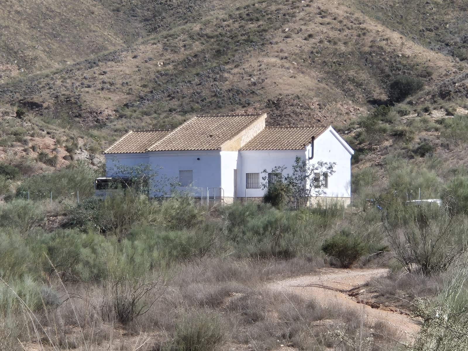 3 soveværelse Villa til leje i Almeria by - € 850 (Ref: 9388489)