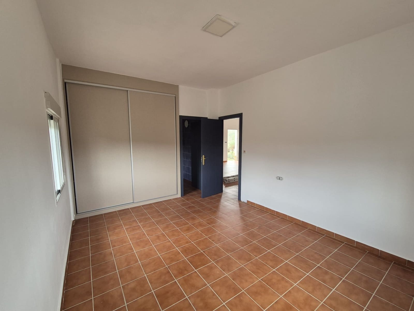 3 bedroom Villa for rent in Almeria city - € 850 (Ref: 9388489)