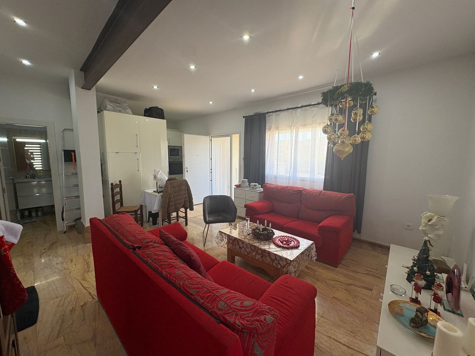 2 soveværelse Lejlighed til leje i Almeria by med garage - € 500 (Ref: 9399749)