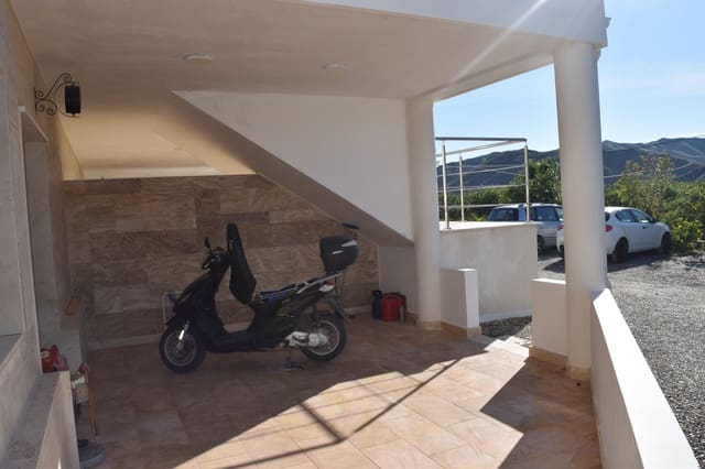 2 bedroom Apartment for rent in Almería city with garage - € 500 (Ref: 9399749)