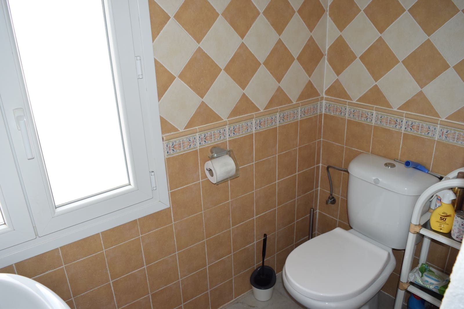 3 bedroom Semi-detached Villa for rent in Almanzora with pool garage - € 1,400 (Ref: 9471334)