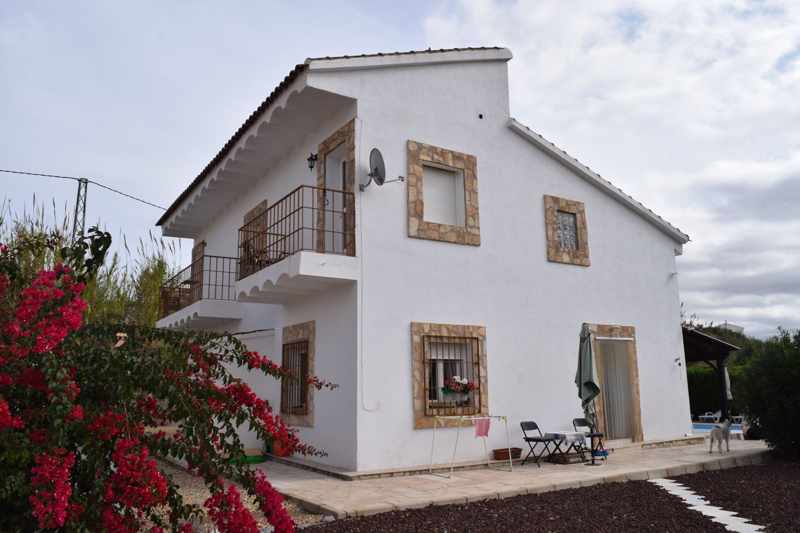 3 bedroom Semi-detached Villa for rent in Almanzora with pool garage - € 1,400 (Ref: 9471334)