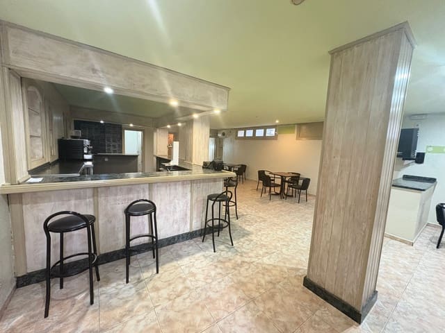 Bedrijf te huur in Cantoria - € 500 (Ref: 9516318)