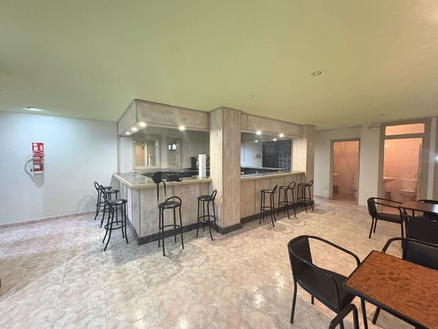 Bedrijf te huur in Cantoria - € 500 (Ref: 9516318)