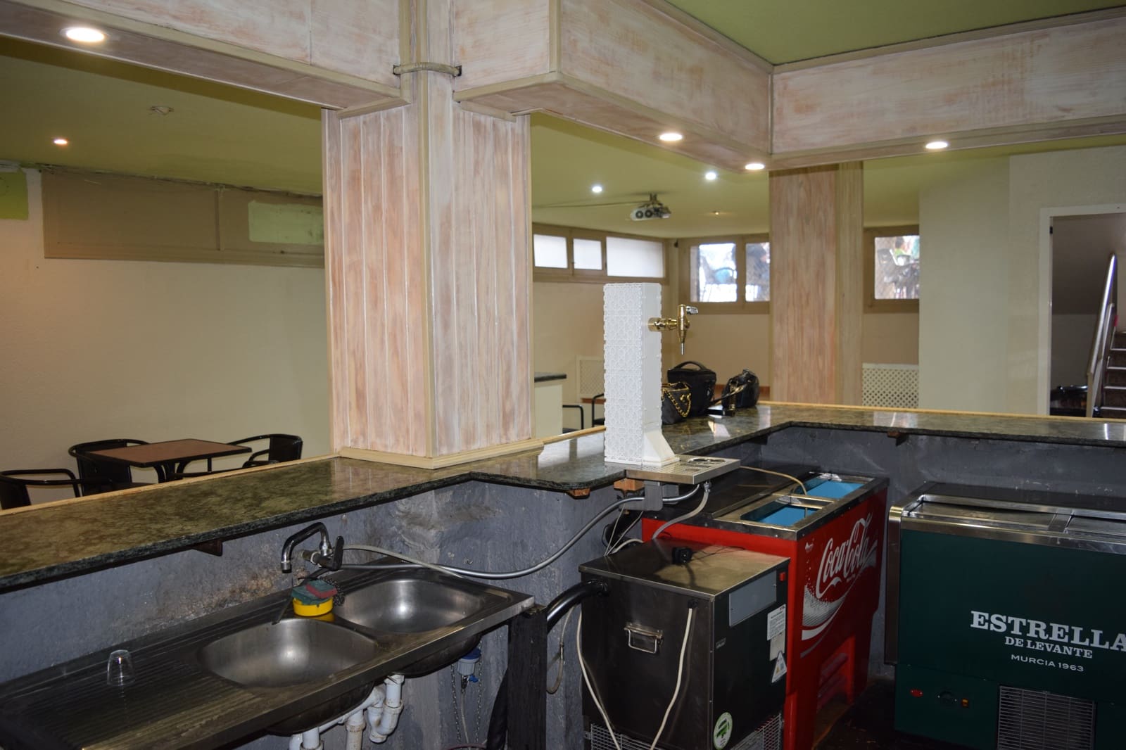 Business for rent in Cantoria - € 500 (Ref: 9516318)