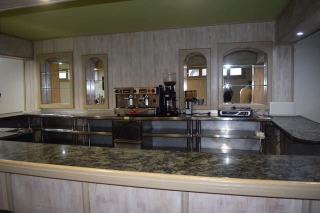 Bedrijf te huur in Cantoria - € 500 (Ref: 9516318)