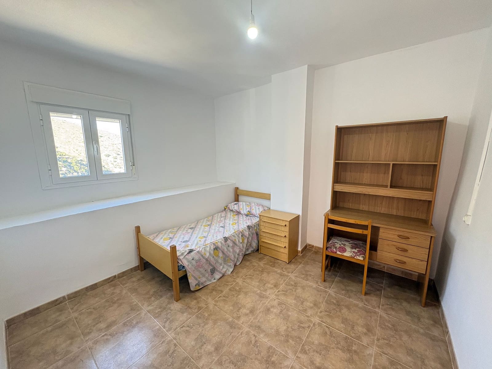 Maison de Ville de 3 chambres à louer à Chercos - 600 € (Ref: 9609898)