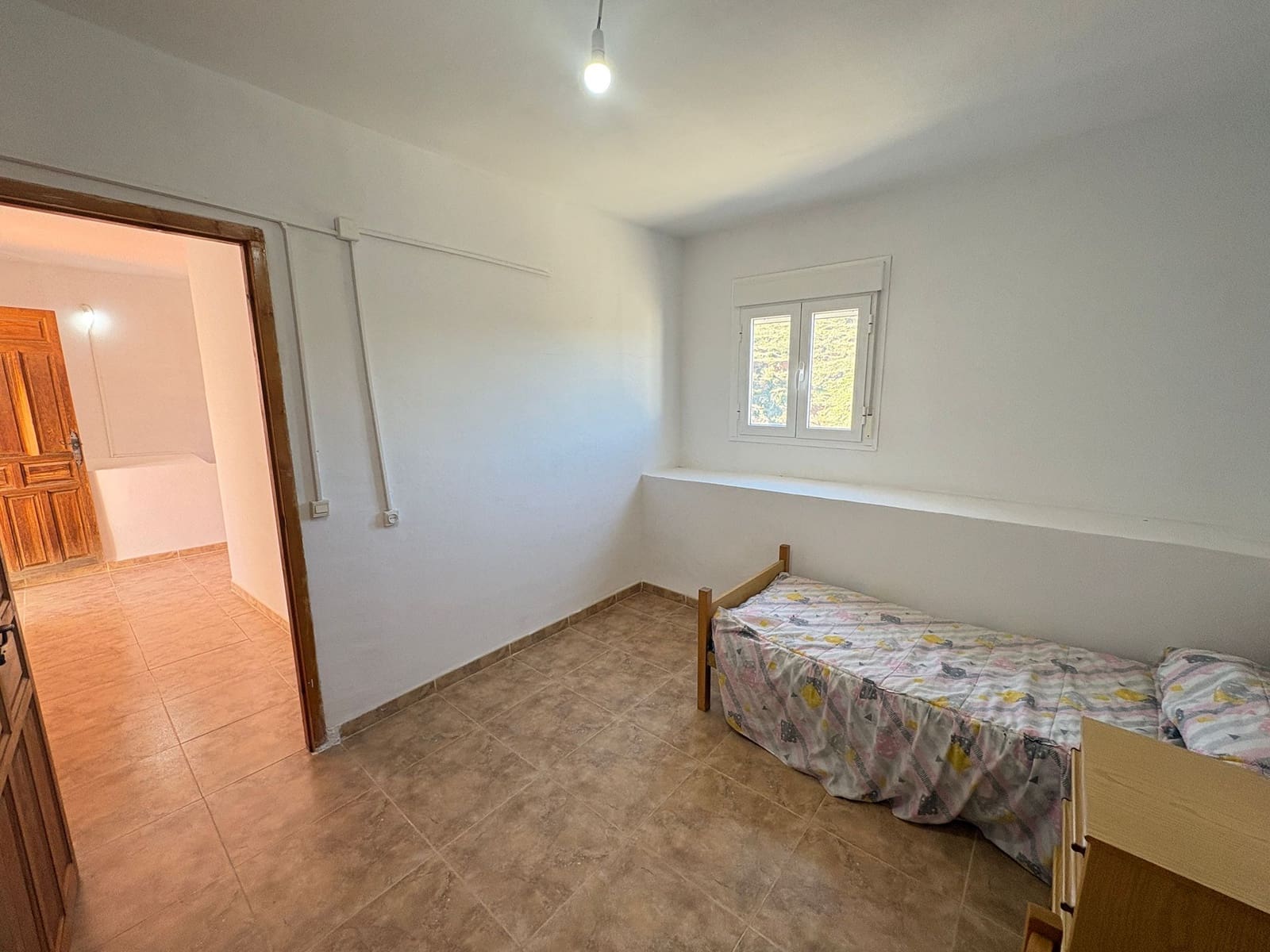 Maison de Ville de 3 chambres à louer à Chercos - 600 € (Ref: 9609898)