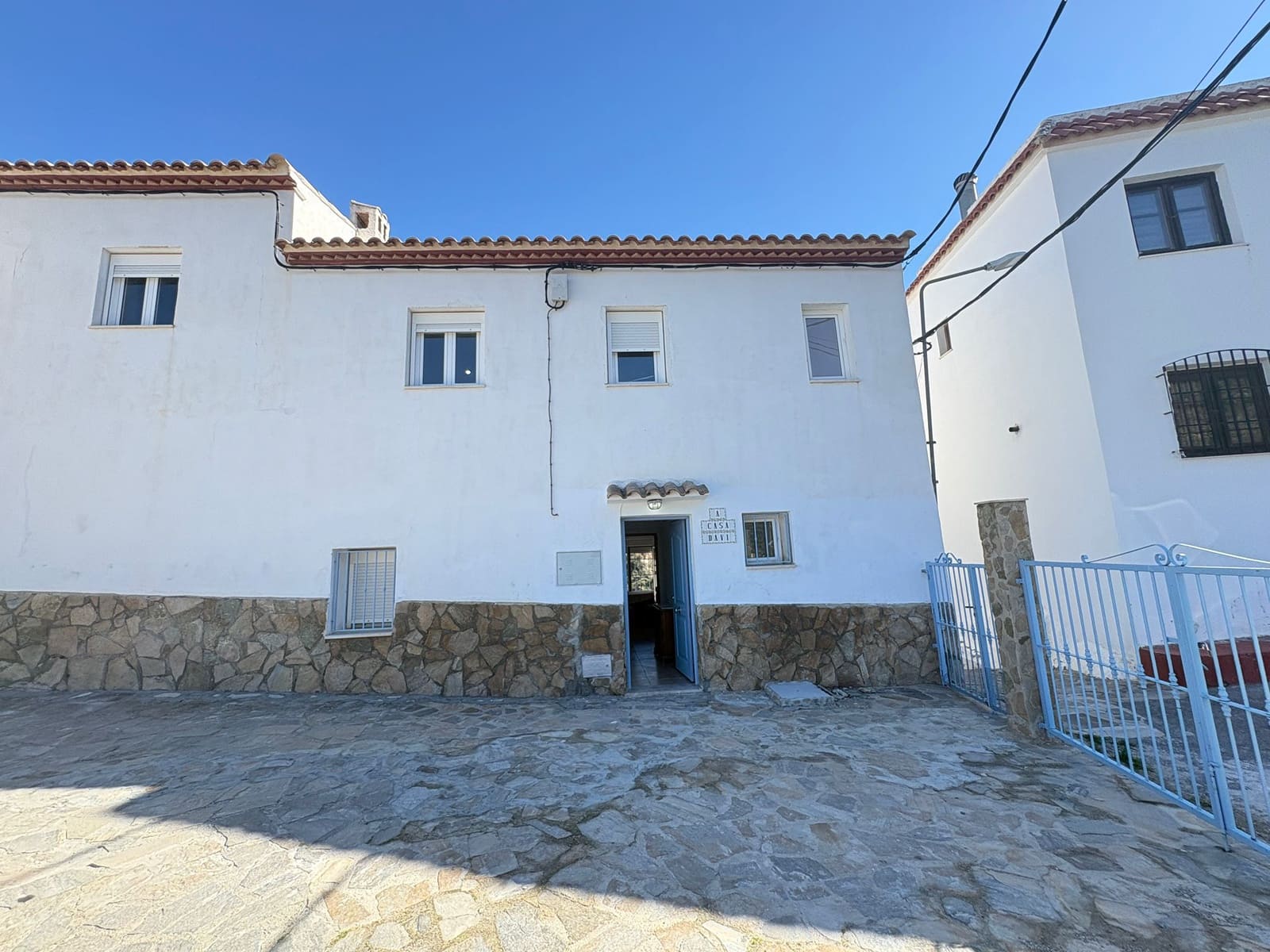 Maison de Ville de 3 chambres à louer à Chercos - 600 € (Ref: 9609898)