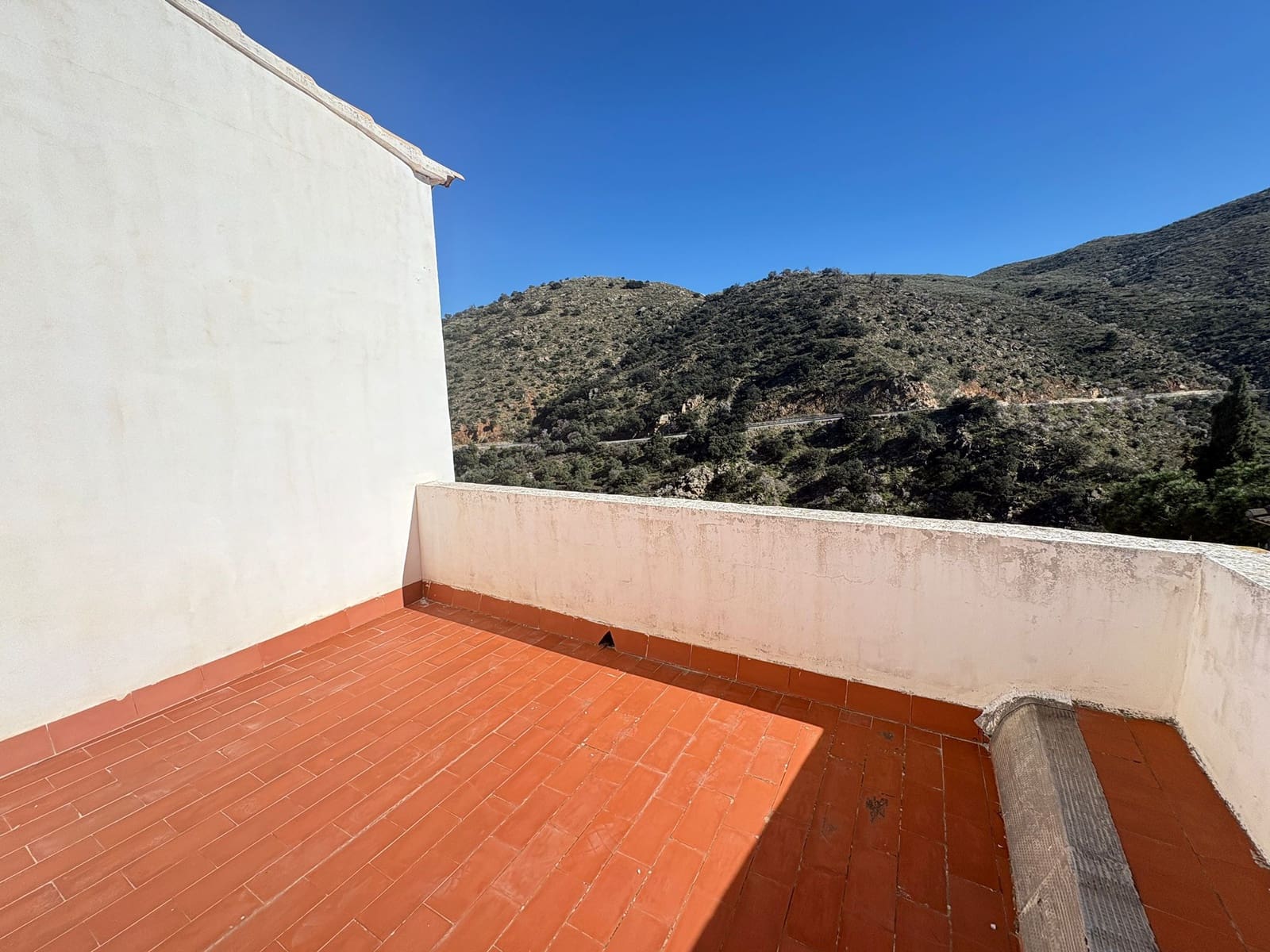 Maison de Ville de 3 chambres à louer à Chercos - 600 € (Ref: 9609898)