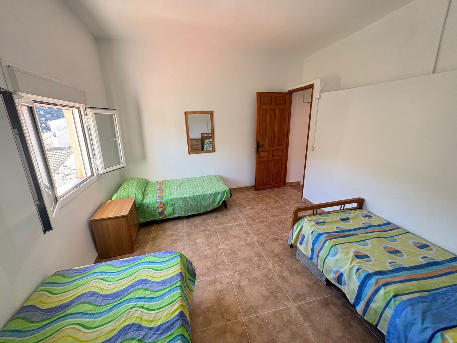 Maison de Ville de 3 chambres à louer à Chercos - 600 € (Ref: 9609898)