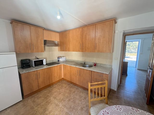 Maison de Ville de 3 chambres à louer à Chercos - 600 € (Ref: 9609898)