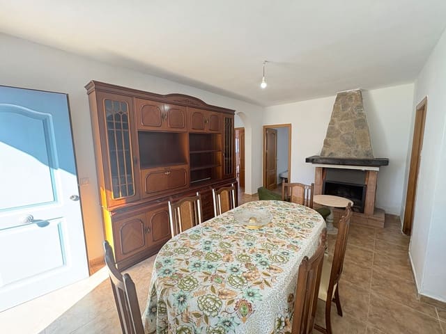 3 slaapkamer Huis te huur in Chercos - € 600 (Ref: 9609907)