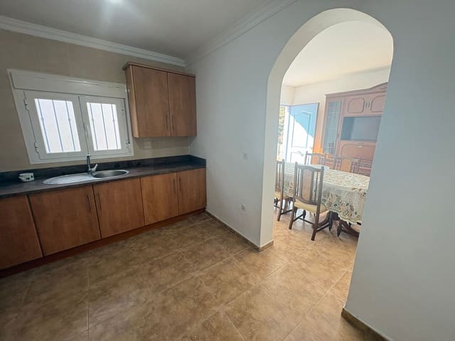 3 slaapkamer Huis te huur in Chercos - € 600 (Ref: 9609907)