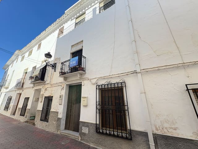 4 bedroom Townhouse for sale in Albanchez - € 80,000 (Ref: 9640740)