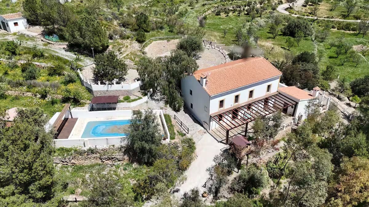 6 bedroom Finca/Country House for rent in Chercos with pool - € 1,600 (Ref: 9678127)