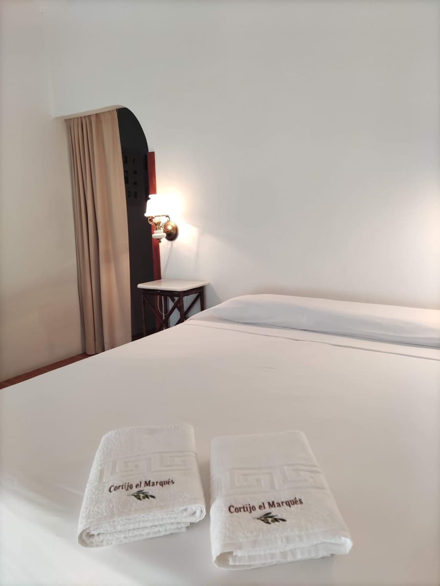 6 bedroom Finca/Country House for rent in Chercos with pool - € 1,600 (Ref: 9678127)