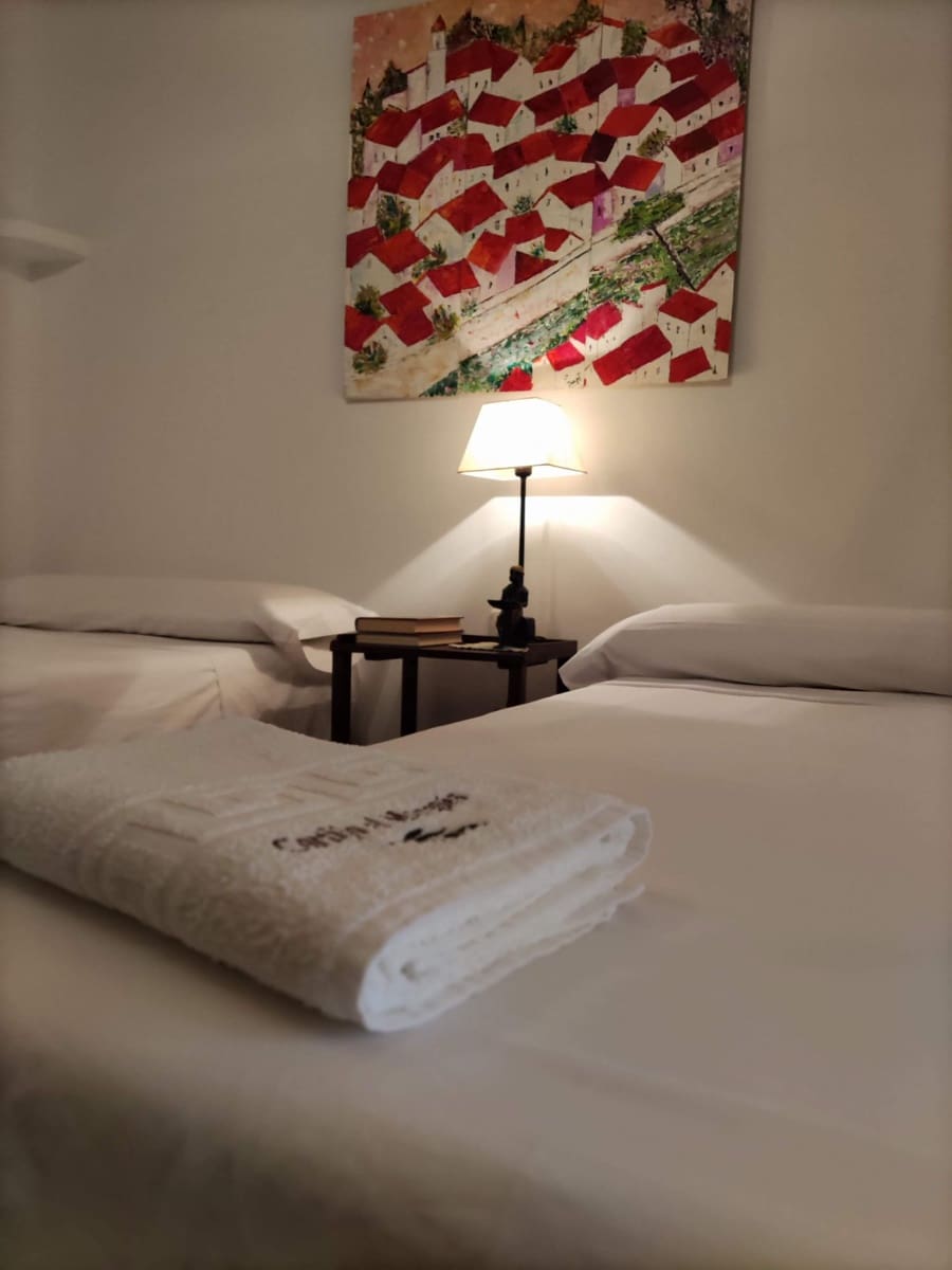 6 bedroom Finca/Country House for rent in Chercos with pool - € 1,600 (Ref: 9678127)