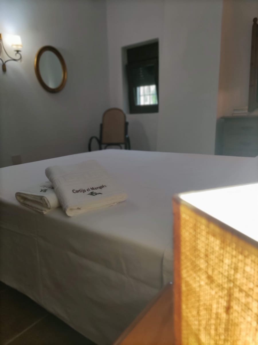 6 bedroom Finca/Country House for rent in Chercos with pool - € 1,600 (Ref: 9678127)