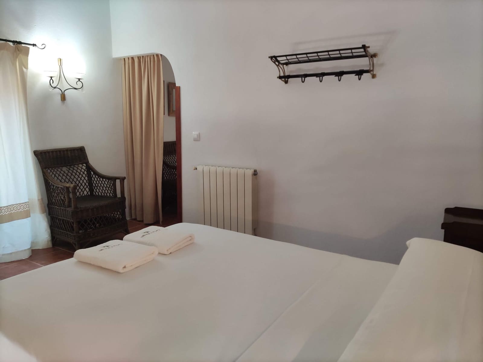 6 bedroom Finca/Country House for rent in Chercos with pool - € 1,600 (Ref: 9678127)