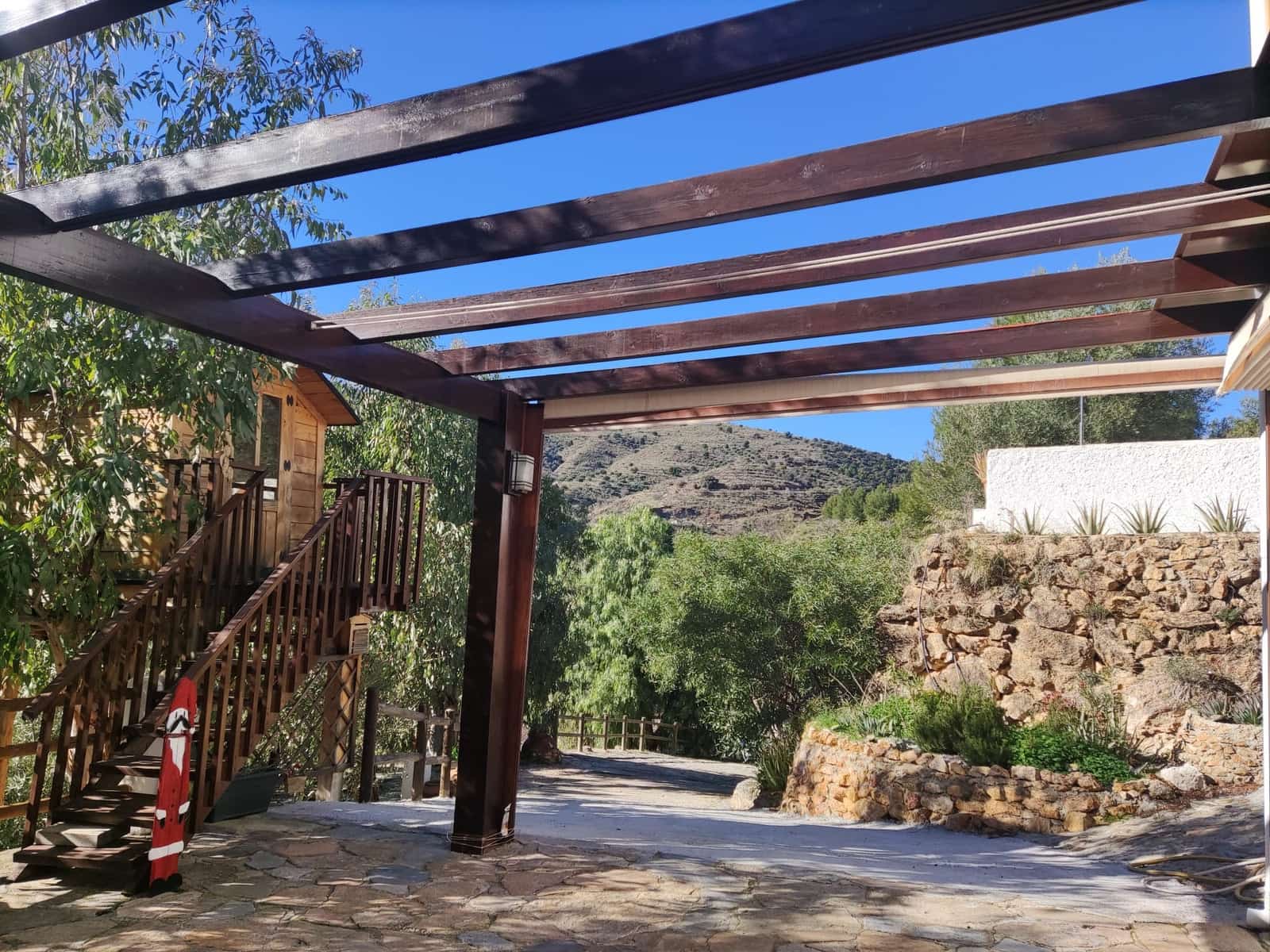 6 bedroom Finca/Country House for rent in Chercos with pool - € 1,600 (Ref: 9678127)