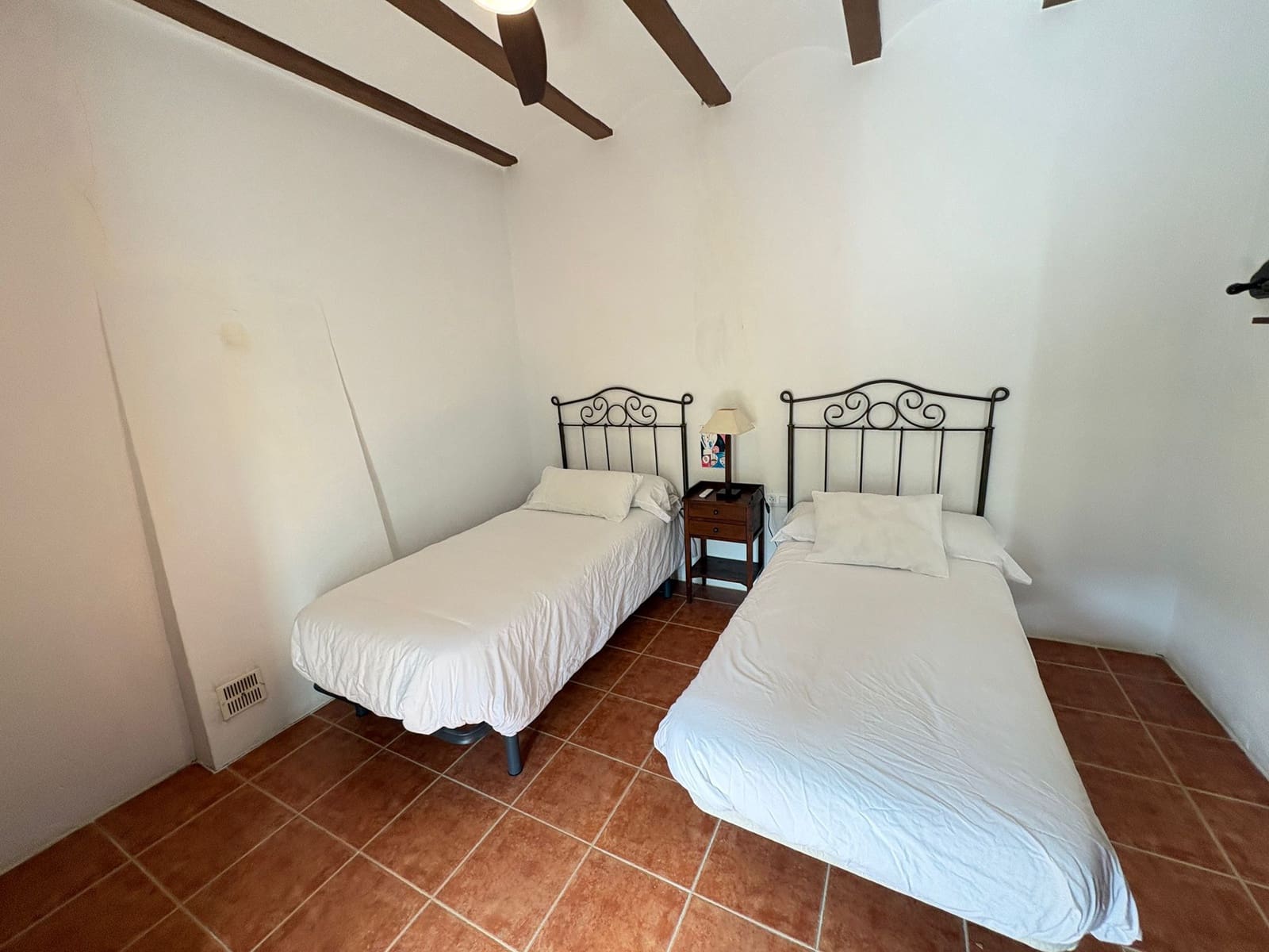 6 bedroom Finca/Country House for rent in Chercos with pool - € 1,600 (Ref: 9678127)