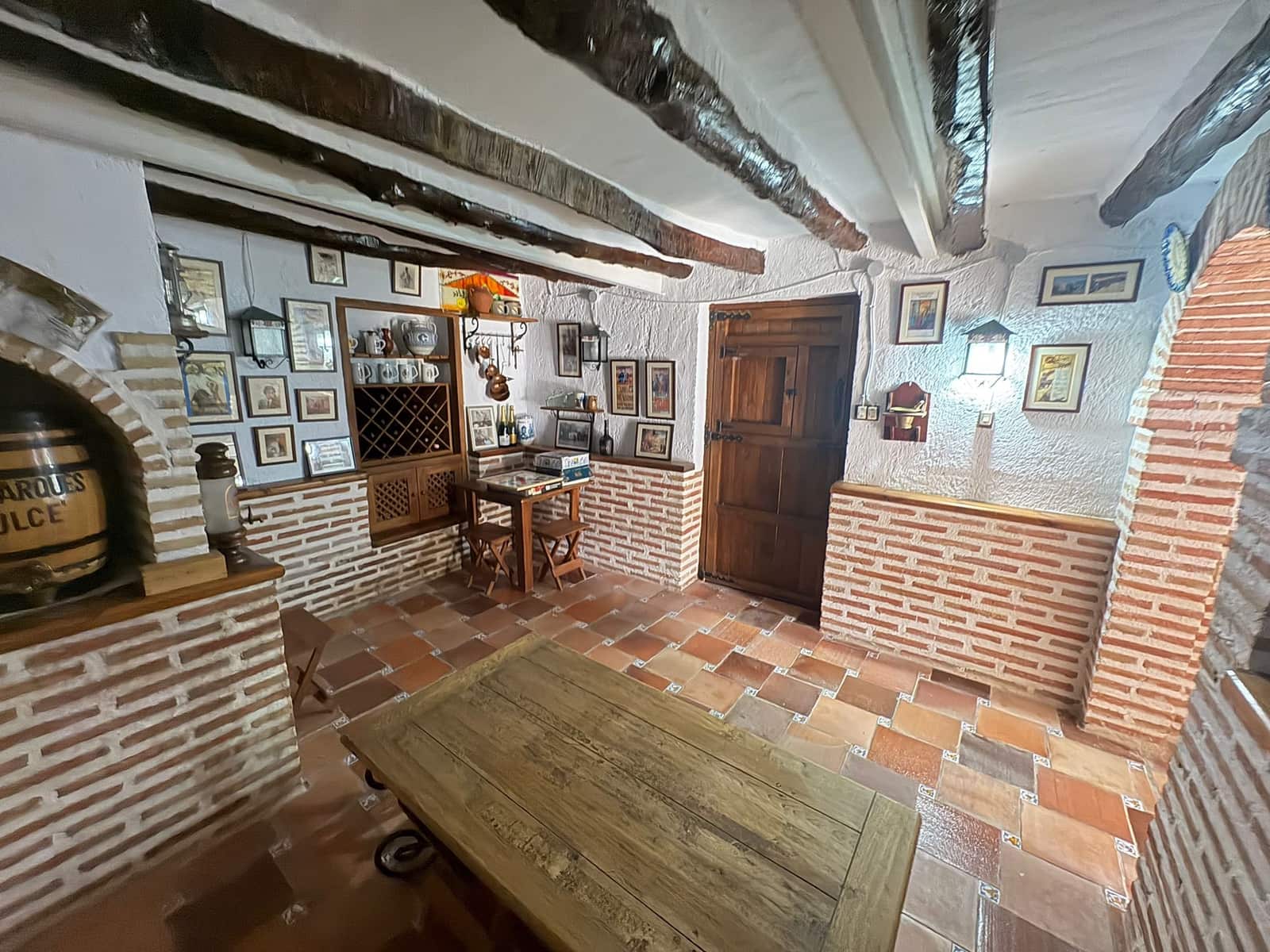 6 bedroom Finca/Country House for rent in Chercos with pool - € 1,600 (Ref: 9678127)