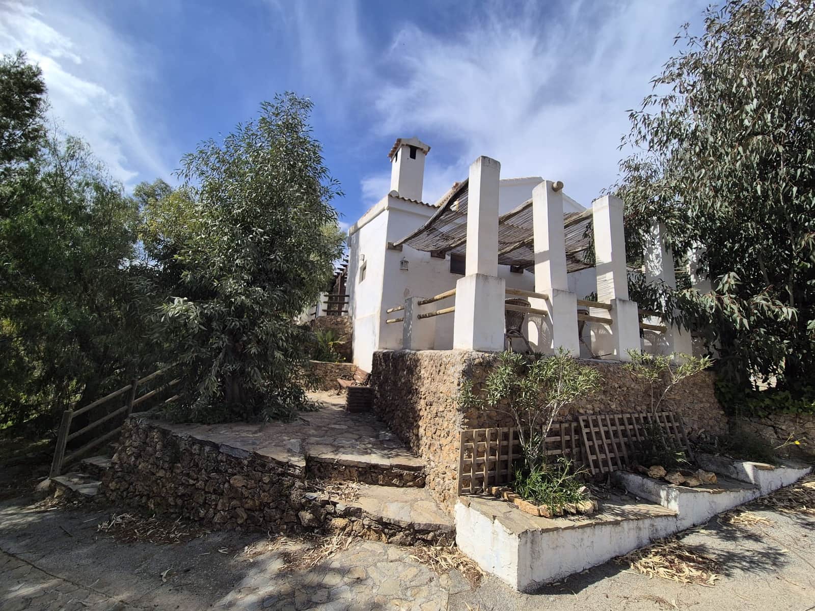 6 bedroom Finca/Country House for rent in Chercos with pool - € 1,600 (Ref: 9678127)