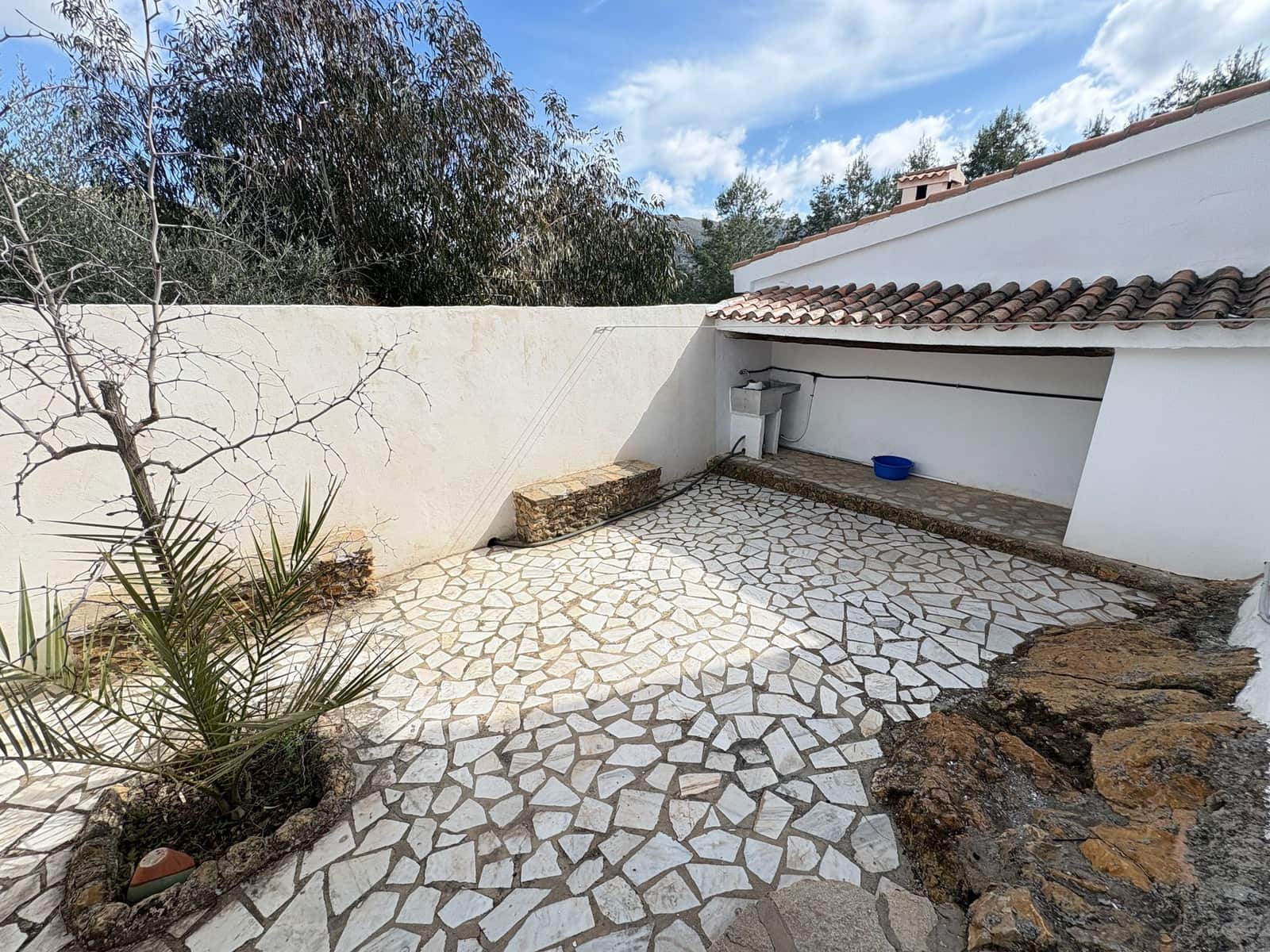 6 bedroom Finca/Country House for rent in Chercos with pool - € 1,600 (Ref: 9678127)