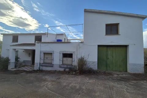 6 soveværelse Finca/Landehus til salg i Albanchez - € 120.000 (Ref: 9678137)