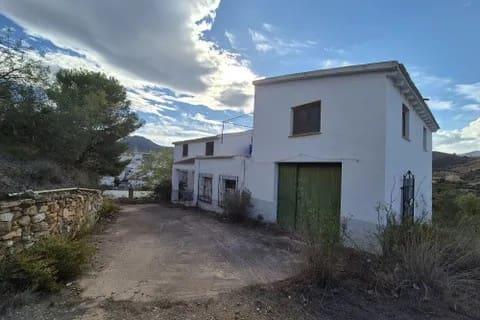 6 soveværelse Finca/Landehus til salg i Albanchez - € 120.000 (Ref: 9678137)