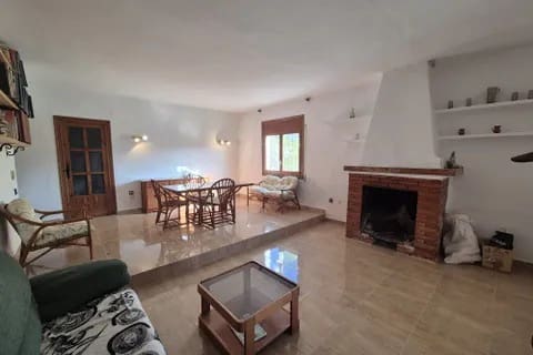 6 soveværelse Finca/Landehus til salg i Albanchez - € 120.000 (Ref: 9678137)