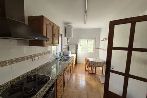 6 soveværelse Finca/Landehus til salg i Albanchez - € 120.000 (Ref: 9678137)