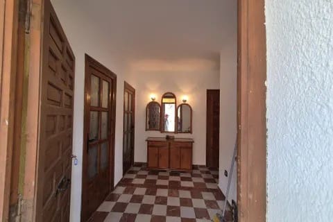 6 soveværelse Finca/Landehus til salg i Albanchez - € 120.000 (Ref: 9678137)