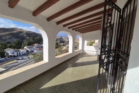 6 soveværelse Finca/Landehus til salg i Albanchez - € 120.000 (Ref: 9678137)