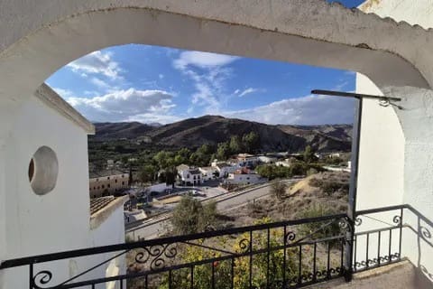 6 soveværelse Finca/Landehus til salg i Albanchez - € 120.000 (Ref: 9678137)