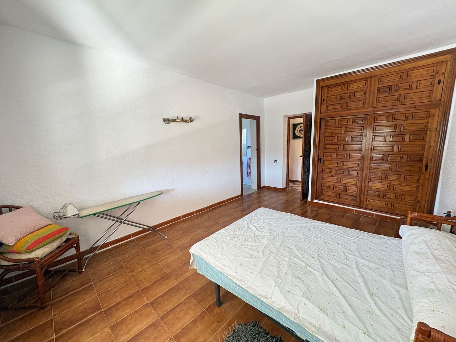 6 bedroom Finca/Country House for sale in Albanchez - € 120,000 (Ref: 9678137)