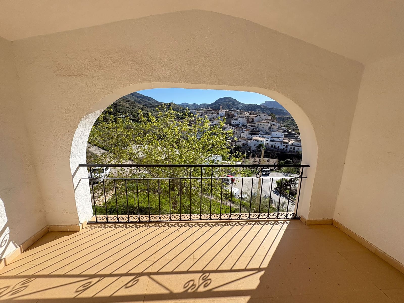 6 bedroom Finca/Country House for sale in Albanchez - € 120,000 (Ref: 9678137)